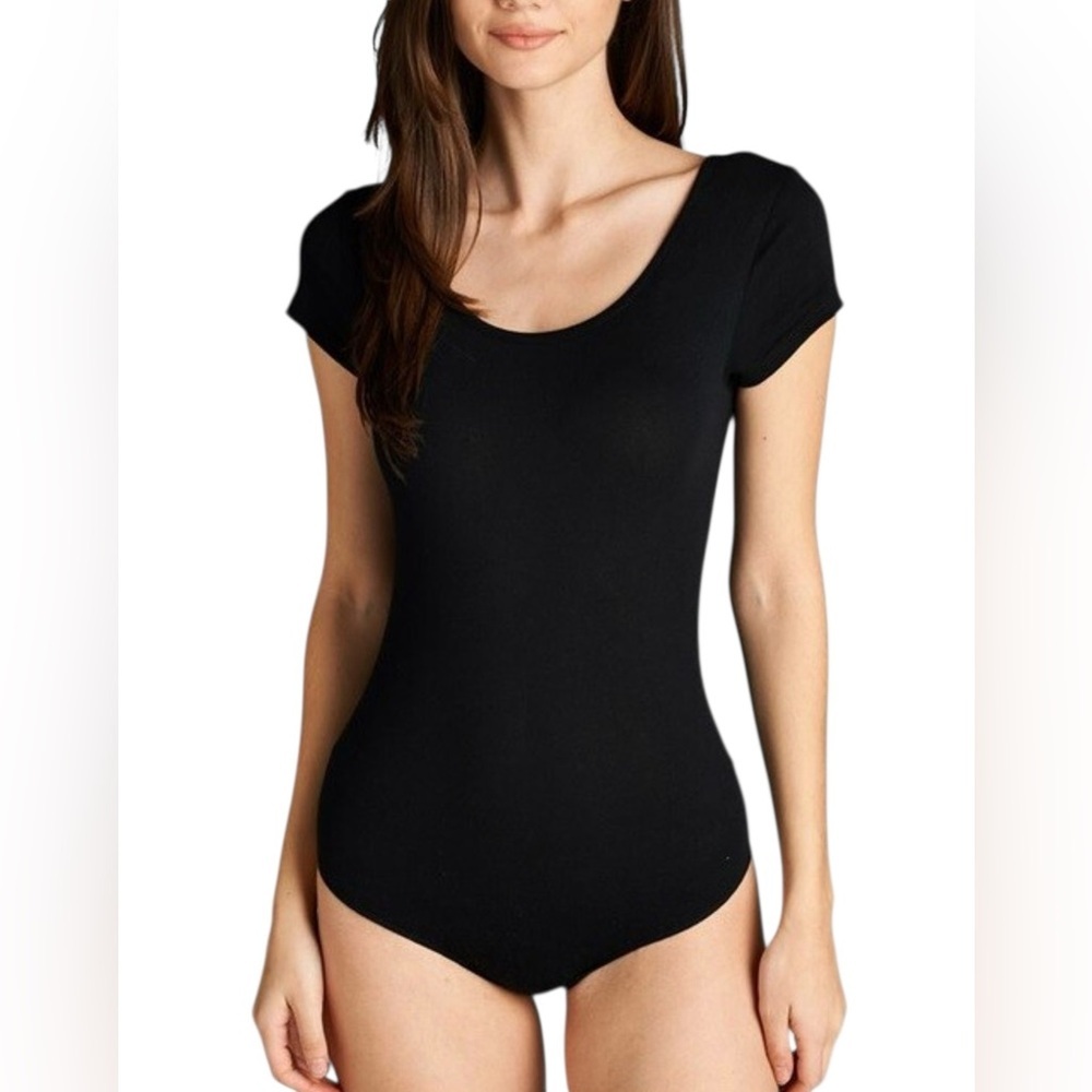 Old Navy Black Short Sleeve Scoop Neck Bodysuit
